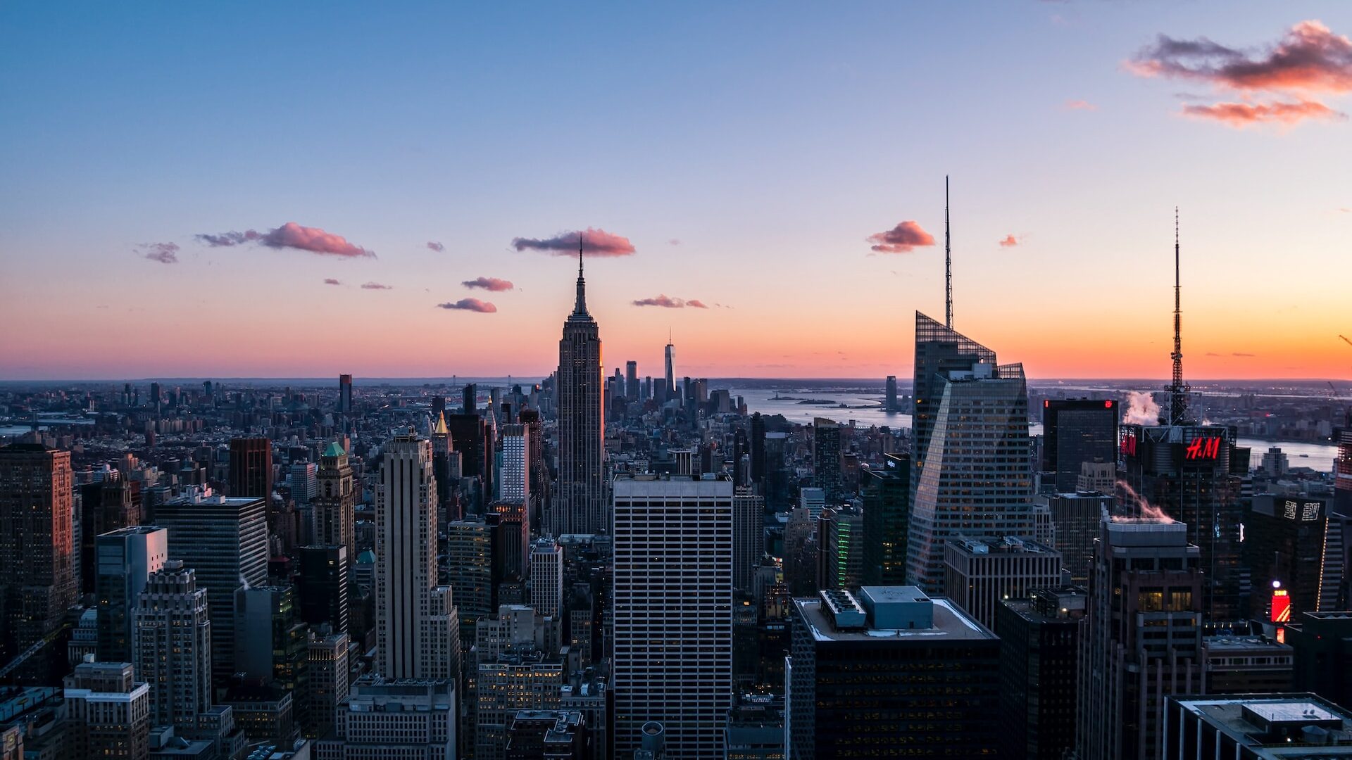 Imagen aerea de la ciudad de nueva york tomada al amanecer