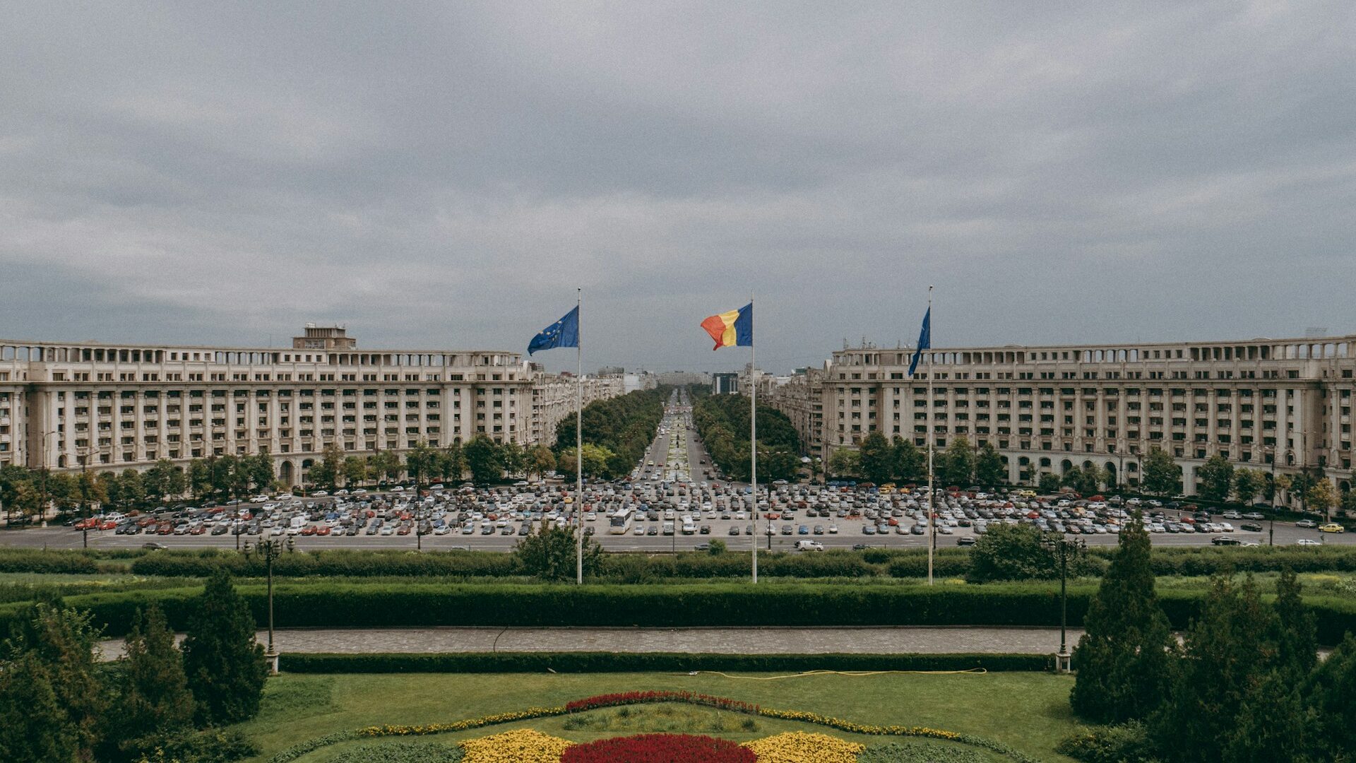 Imágen de la plaza principal de Bucarest